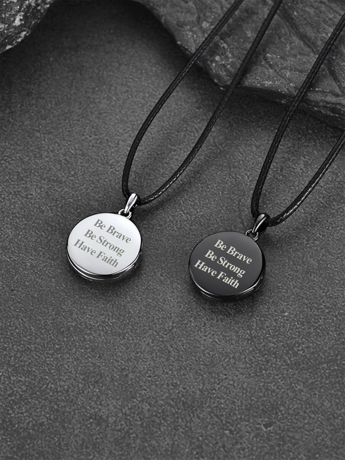 FaithHeart Collier Homme Photo Personnalisé Argent 925/Cuivre,Chaîne Cordon Cuir 40-76,Pendentif Prénom Gravé Triquetra/Valknut/Vegvisir/Loup/Mjolnir Marteau de Thor/Croix de Malte(Boîte Cadeau)