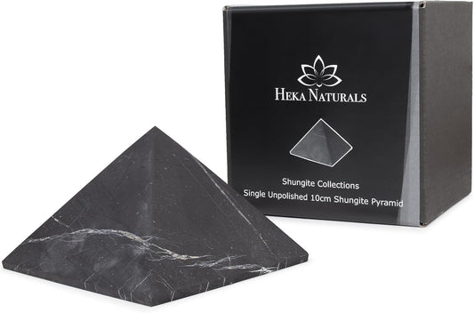 Heka Naturals Pyramide de Shungite non polie en Pierre Noire | Décoration de Bureau en Pierre de Shungite pour la Maison ou le Bureau - Pierres de Chakra, Cristaux de Guérison, Pyramide de Méditation